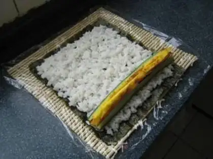 Make A field sushi roll step 13