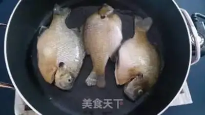 Make Fried sunfish step 1