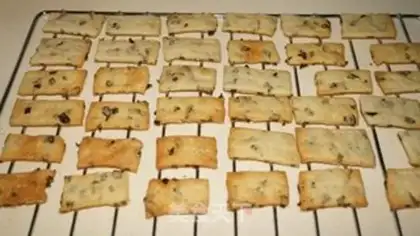 Make Onion soda cookies step 10