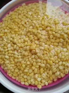 Make Pure green bean cake step 1