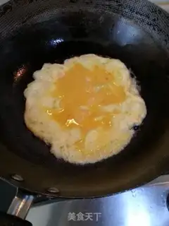 Make Tomato noodles step 1