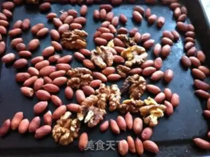 Make Peach peanuts step 0