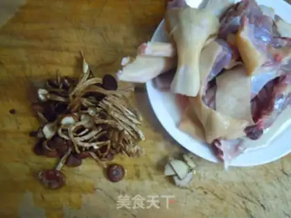 Make Tea mushroom duck soup step 1