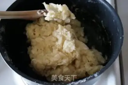 Make Brazilian chicken bun step 4