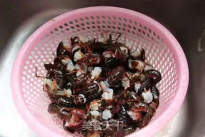 Make Spicy lobster step 0