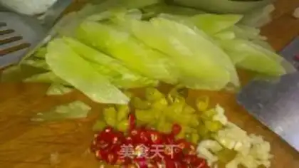 Make Sour soup, fat cow step 1
