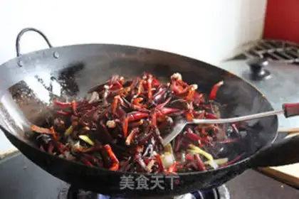 Make Spicy lobster step 4