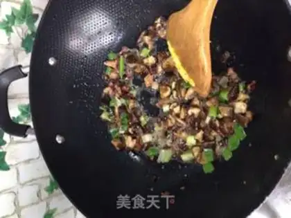 Make Fries and eggs step 2