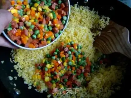 Make Gold and silver egg fried rice step 10