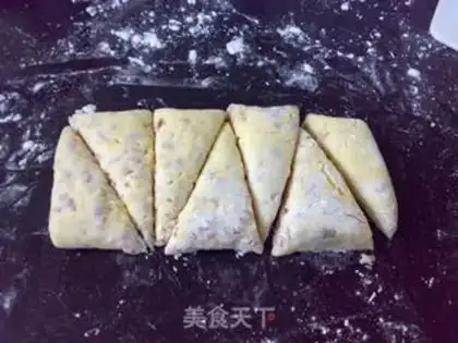 Make Bacon cheese scon step 5