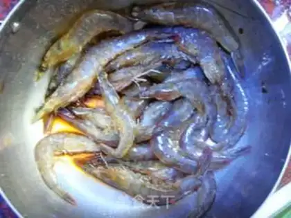 Make Shrimp roasted eggs tofu step 1