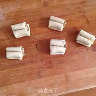 Make Sofa rolls step 5