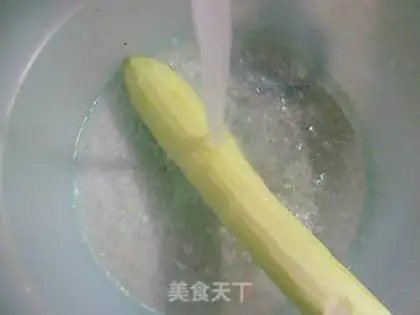 Make ♪ Plum-crunch ♪ step 1