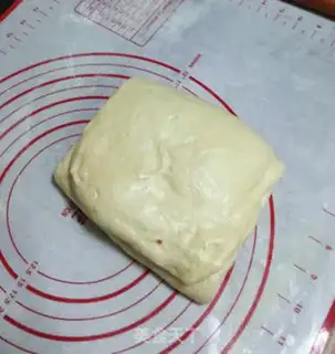 Make Red Bean Danish bread step 9