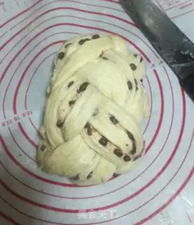 Make Red Bean Danish bread step 15