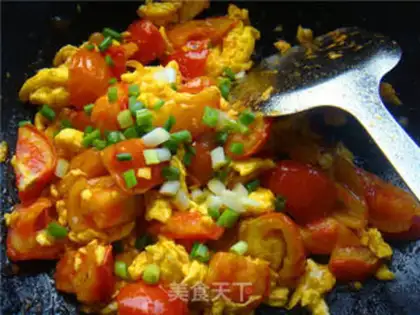 Make Tomato fried eggs step 10
