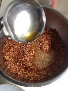 Make Spicy oil step 6