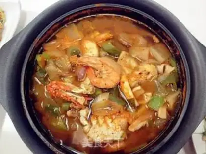 Make Korean seafood soup step 2