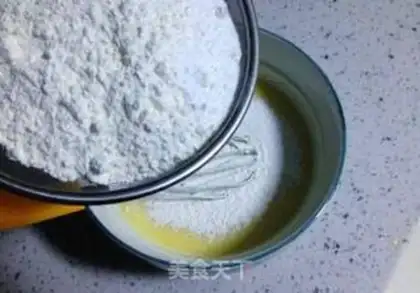 Make A hive cake step 3