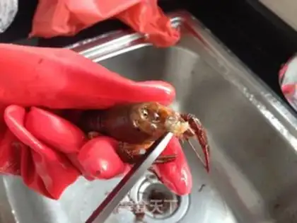 Make Spicy lobster step 2
