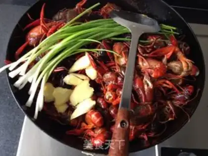 Make Spicy lobster step 8