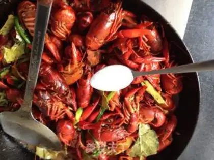 Make Spicy lobster step 13