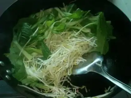 Make Fried noodles step 3