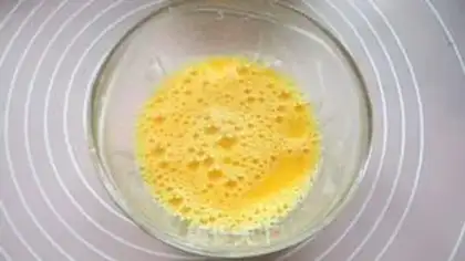Make Seafood mushroom fried eggs step 2