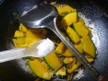 Make Pumpkin to fry Japanese pumpkins step 7