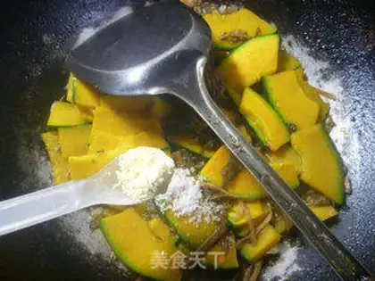 Make Pumpkin to fry Japanese pumpkins step 8
