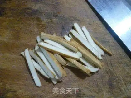 Make Plum-cracked barley noodles step 1