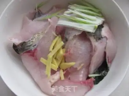 Make Tomato fish step 0