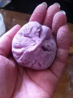 Make Colored flower buns step 5
