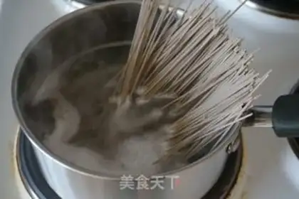Make Japanese barley noodles step 3