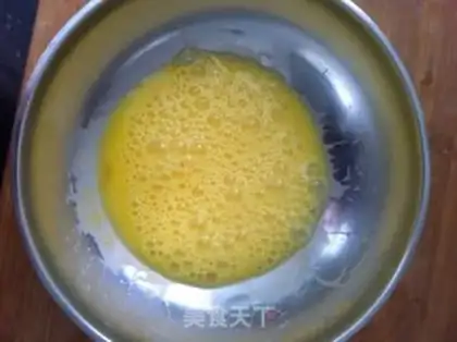Make Tomato eggs for noodles step 1