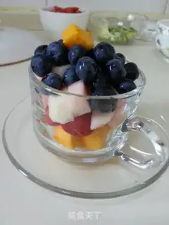 Make Yogurt fruit cup step 2