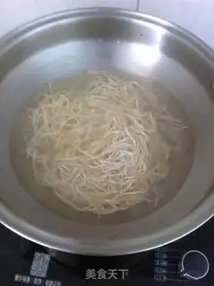 Make Tomato eggs for noodles step 8