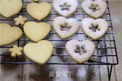 Make Cracker, jam, cookies step 7