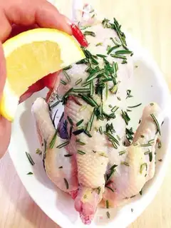 Make Lemon juice vanilla roasted chicken step 4