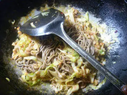 Make Five bouquets of cabbage and pasta step 9