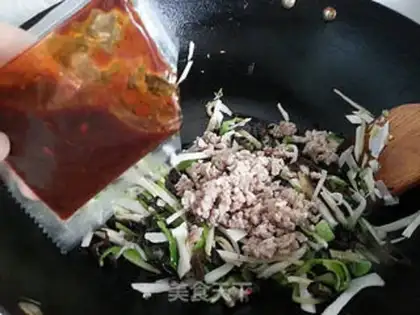Make Family makes fish fragrance step 11