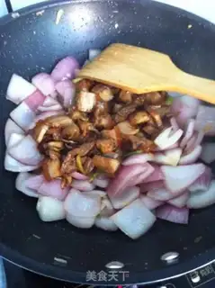 Make Onion fried meat step 5