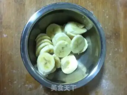 Make Banana mango popsicle step 1