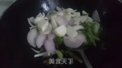 Make Onion fried beef step 5