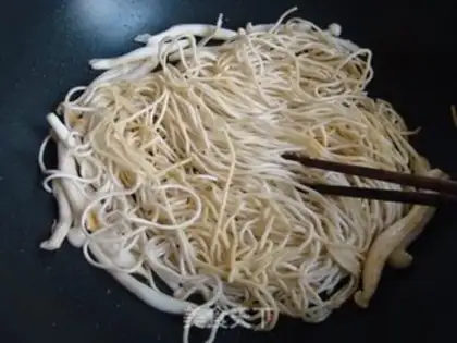 Make Fried noodles step 10