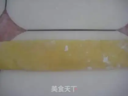 Make Gold onion rolls step 5