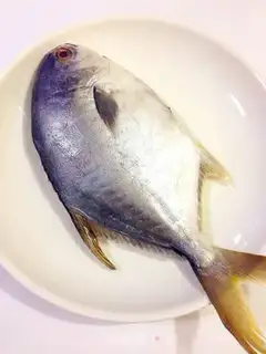 Make The dry fish step 0