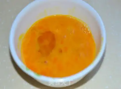 Make Tomato fried eggs step 3