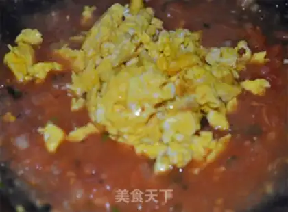 Make Tomato fried eggs step 7