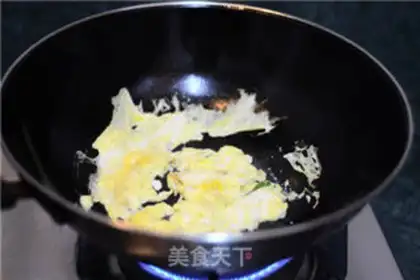 Make CRAB COLESLAW Q-Q-Q-Q-E step 5